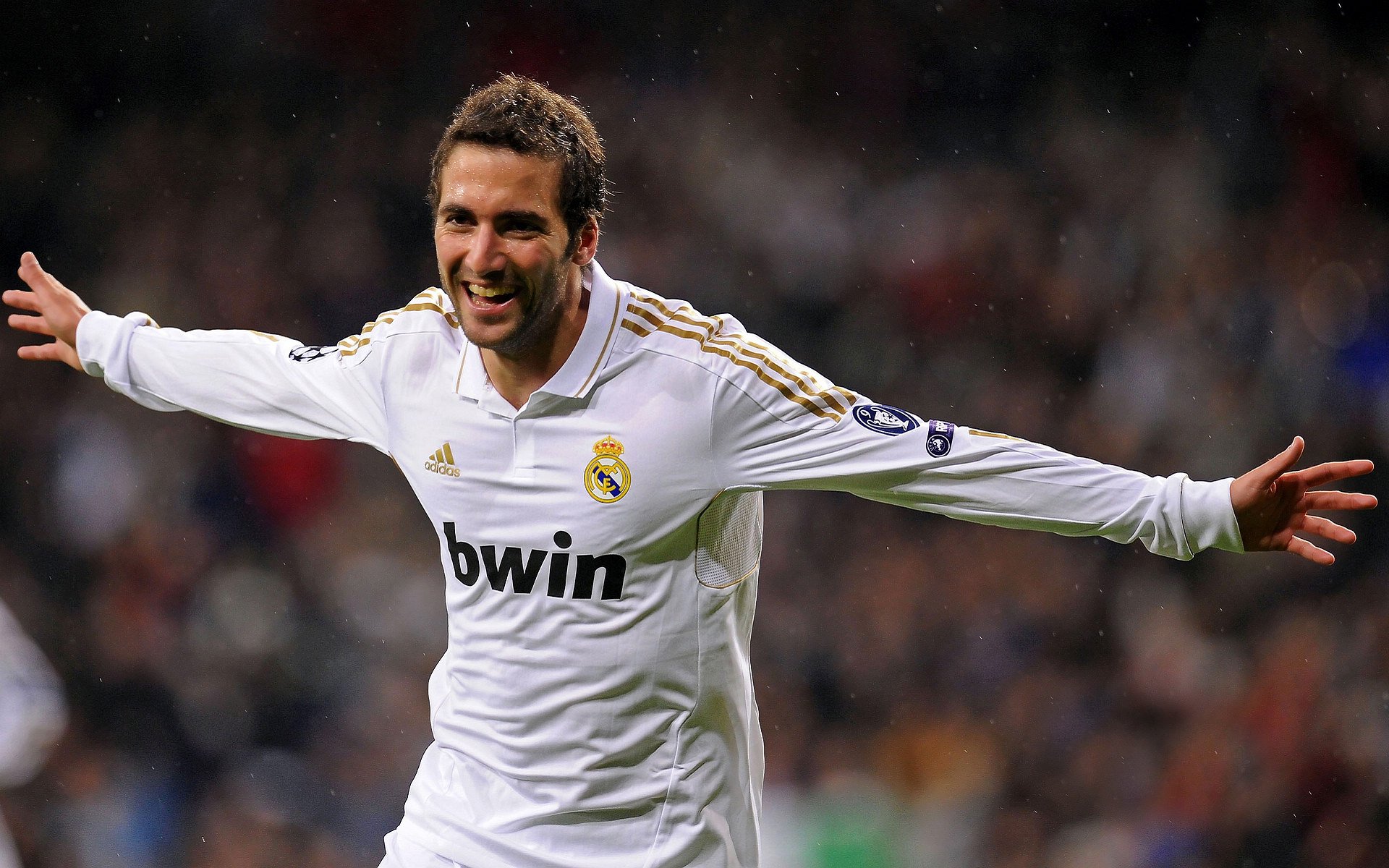 欧冠十六强：那不勒斯总比分5比2淘汰切尔西 意甲代表强势晋级